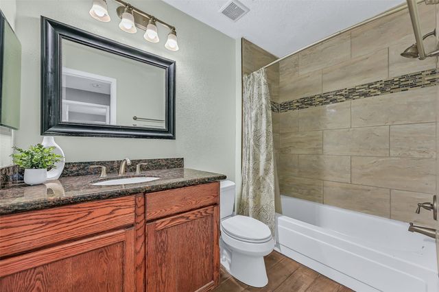 2503 Bisontine Street, Friendswood, TX 77546