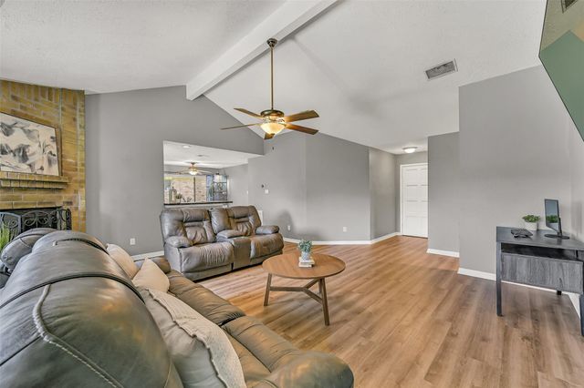 2503 Bisontine Street, Friendswood, TX 77546