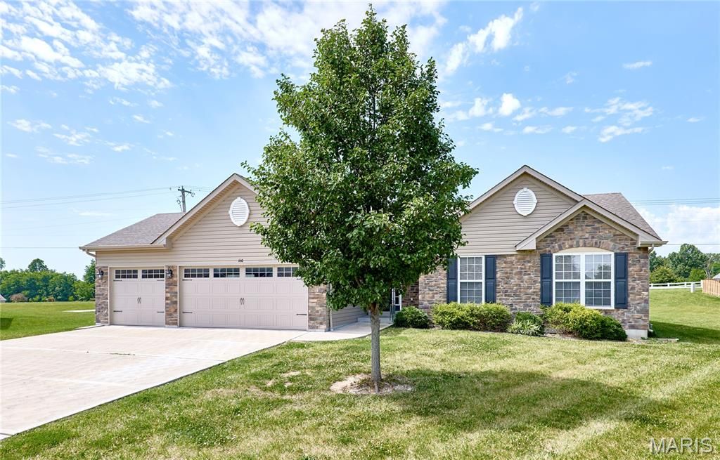 160 Hidden Mill Court, Moscow Mills, MO 63362