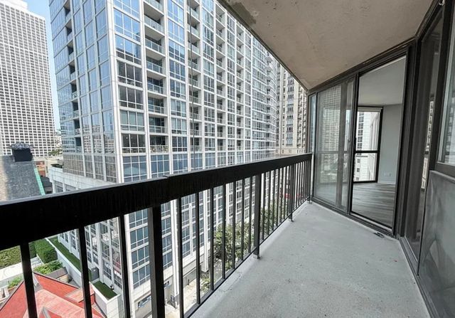 33 W DELAWARE Place 10D, Chicago, IL 60610