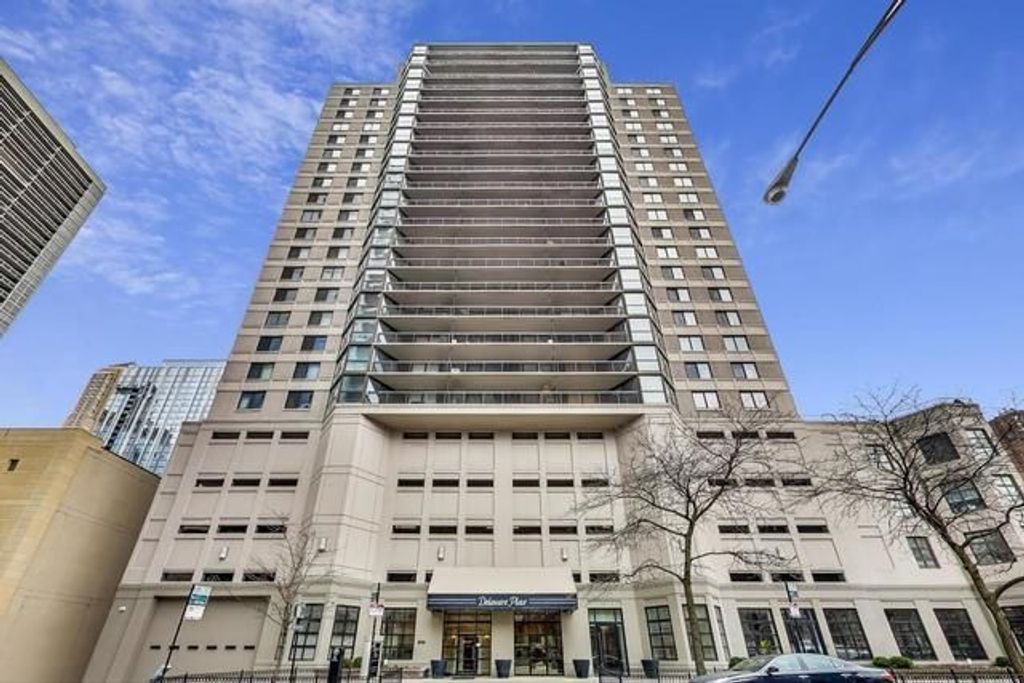 33 W DELAWARE Place 10D, Chicago, IL 60610