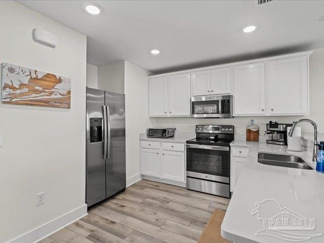 16104 Innerarity Pt Rd, Pensacola, FL 32507