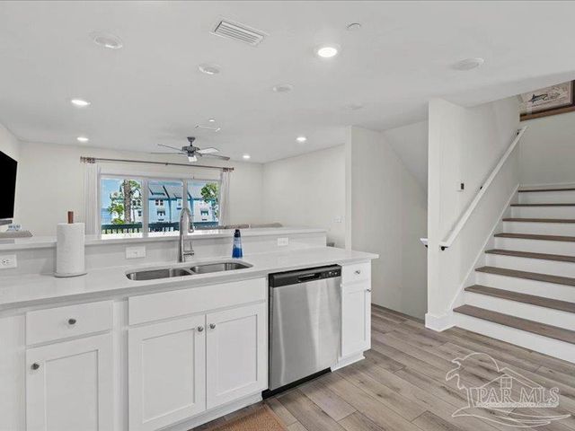 16104 Innerarity Pt Rd, Pensacola, FL 32507