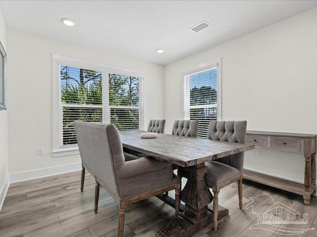 16104 Innerarity Pt Rd, Pensacola, FL 32507