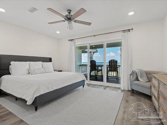 16104 Innerarity Pt Rd, Pensacola, FL 32507