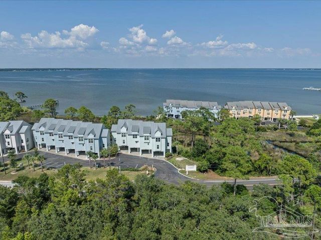 16104 Innerarity Pt Rd, Pensacola, FL 32507