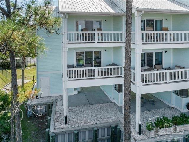 16104 Innerarity Pt Rd, Pensacola, FL 32507