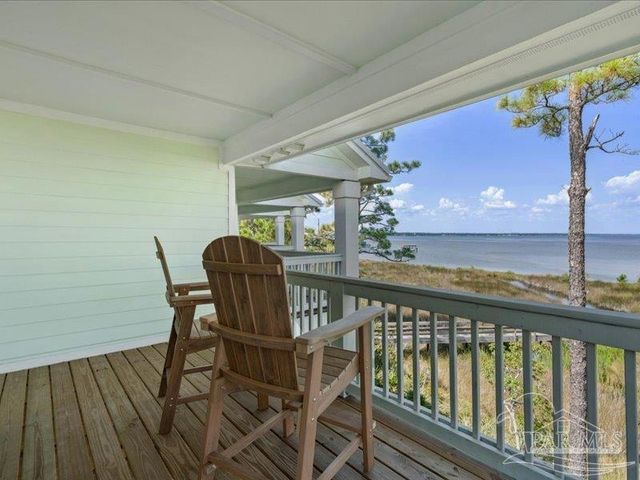 16104 Innerarity Pt Rd, Pensacola, FL 32507