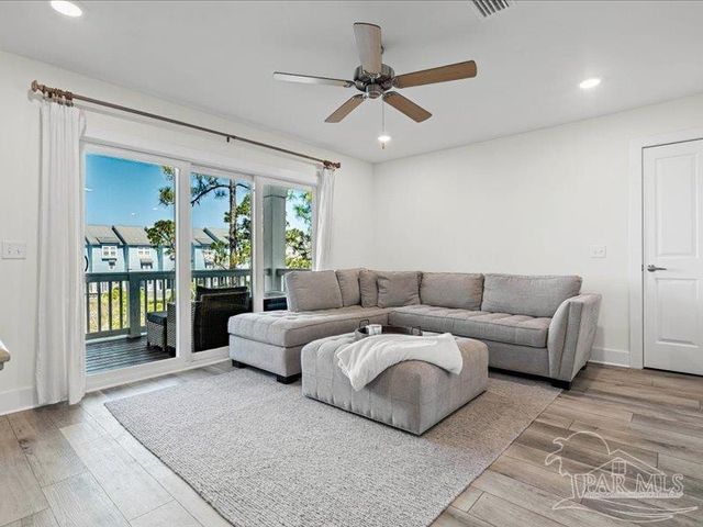 16104 Innerarity Pt Rd, Pensacola, FL 32507