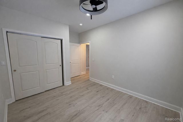 409 6 Mile Road Nw, Alpine Township, MI 49321