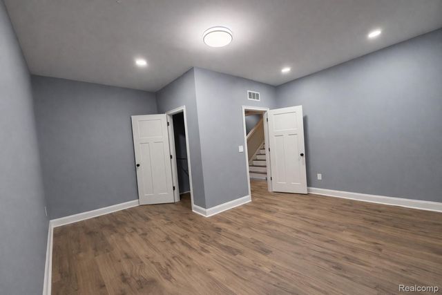 409 6 Mile Road Nw, Alpine Township, MI 49321