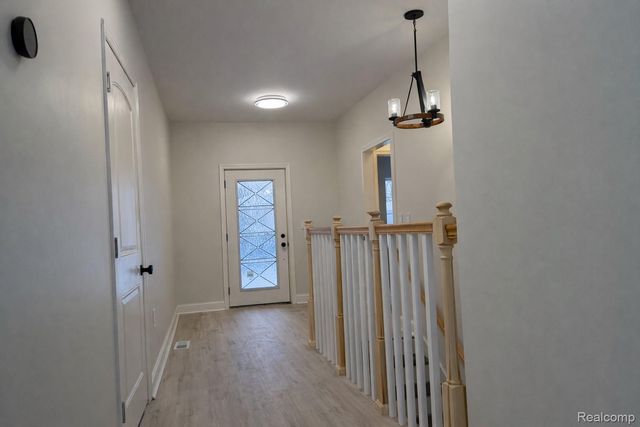 409 6 Mile Road Nw, Alpine Township, MI 49321