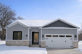 409 6 Mile Road Nw, Alpine Township, MI 49321