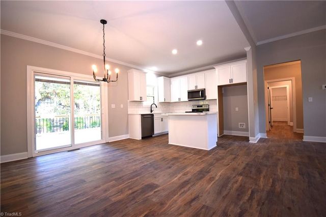 4381 Continental Drive, Pfafftown, NC 27040