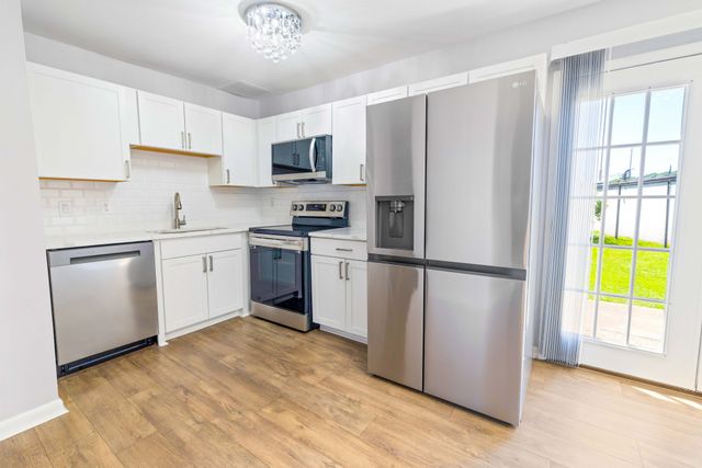 370 Wallace Rd Apt C6, Nashville, TN 37211