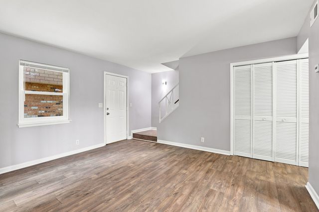 370 Wallace Rd Apt C6, Nashville, TN 37211