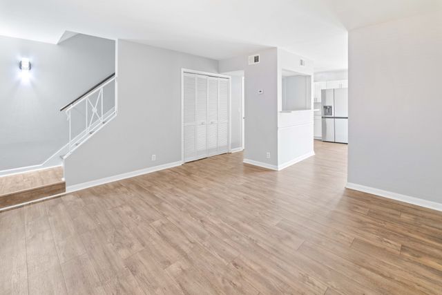 370 Wallace Rd Apt C6, Nashville, TN 37211