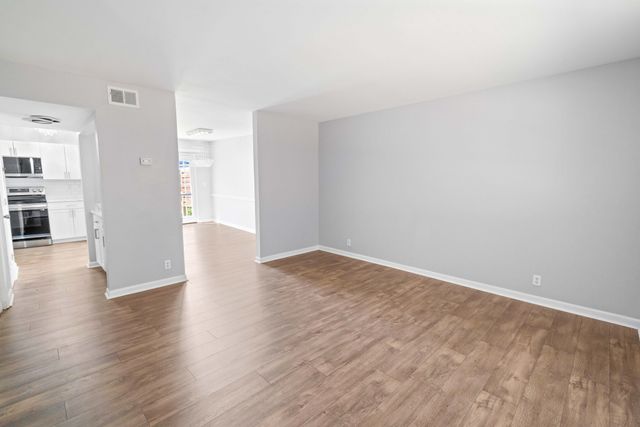 370 Wallace Rd Apt C6, Nashville, TN 37211