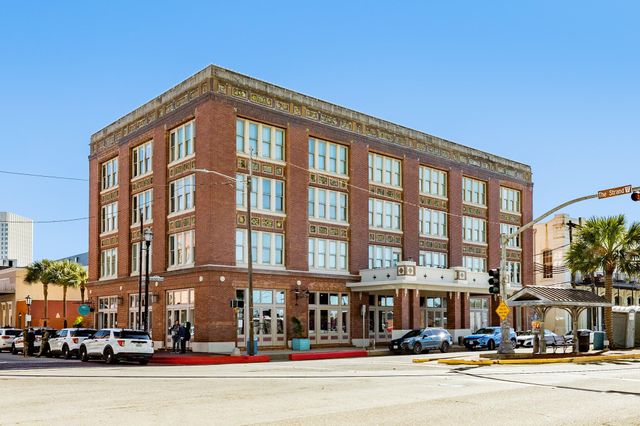 202 Rosenberg Street 401, Galveston, TX 77550