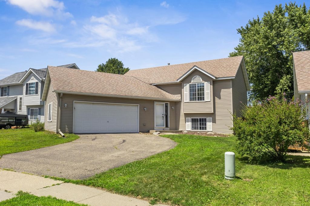 1317 Elm Street, Farmington, MN 55024