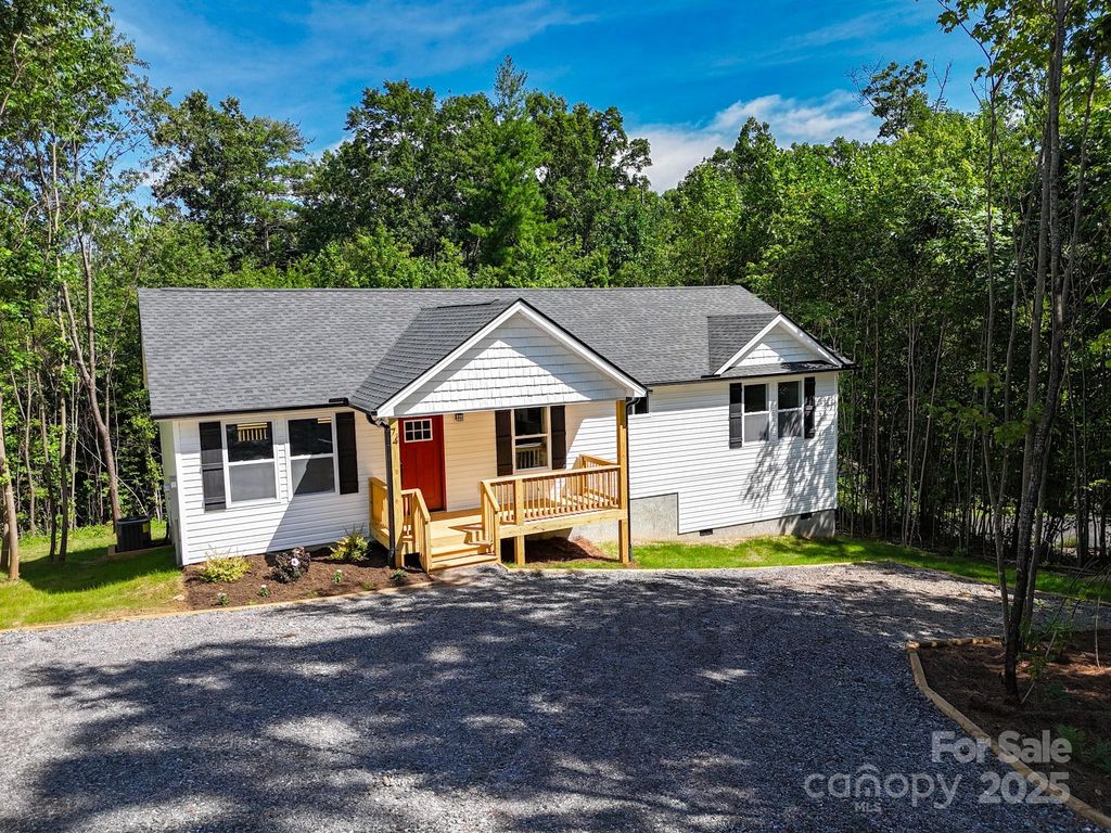 74 Carolyn Drive, Candler, NC 28715