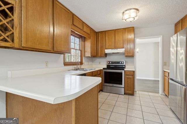 4675 Creek Bluff Drive, Sugar Hill, GA 30518