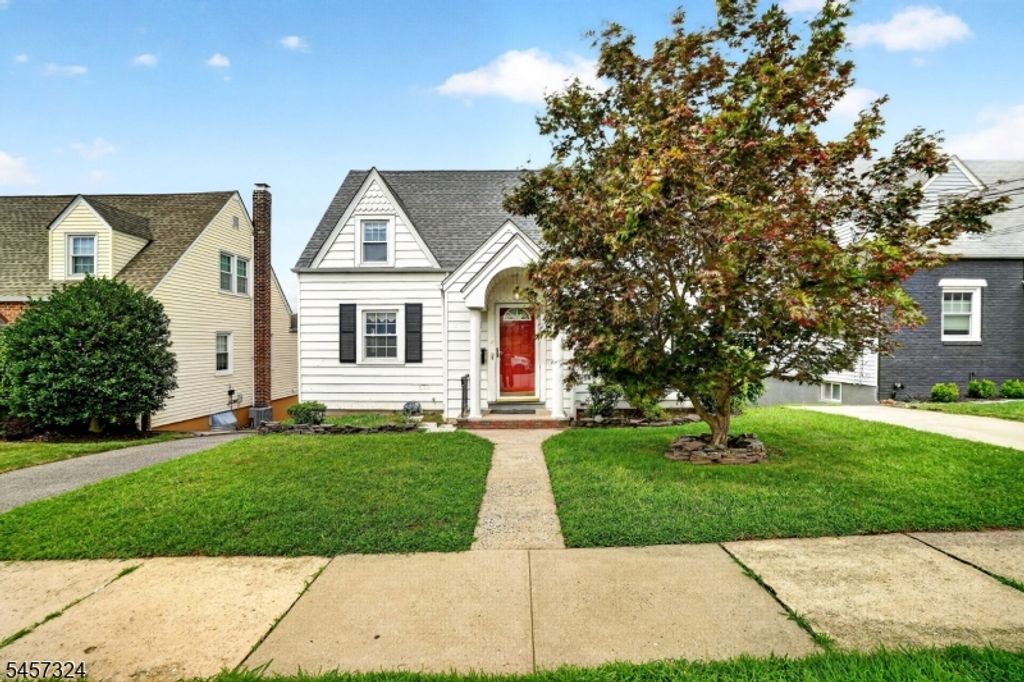 7 Bond Pl, North Arlington Boro, NJ 07031 — exterior