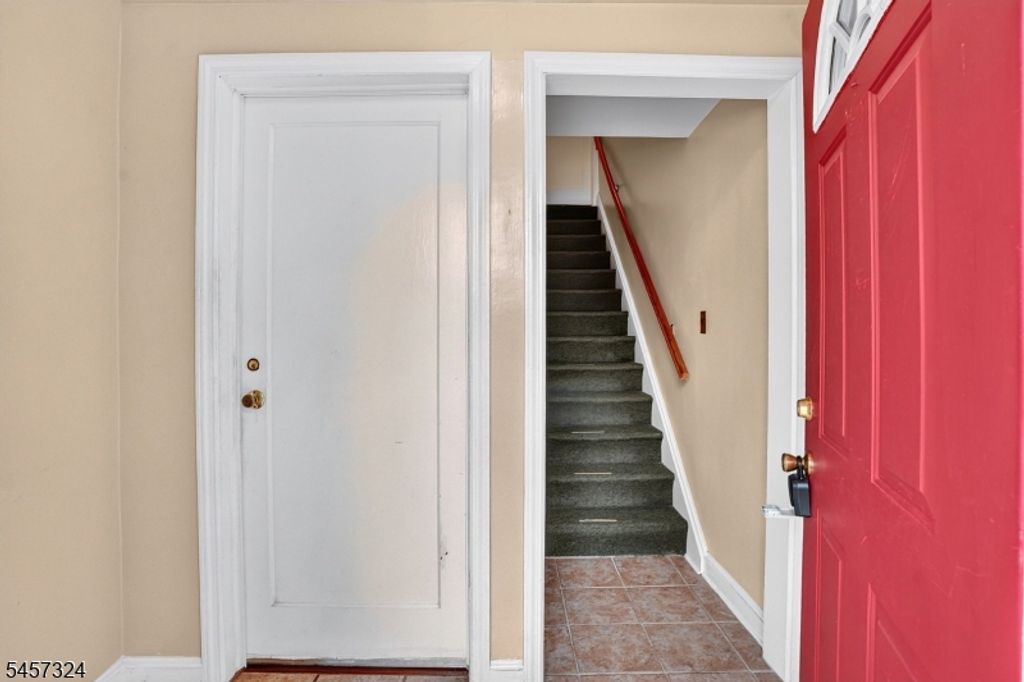 7 Bond Pl, North Arlington Boro, NJ 07031 — photo 2