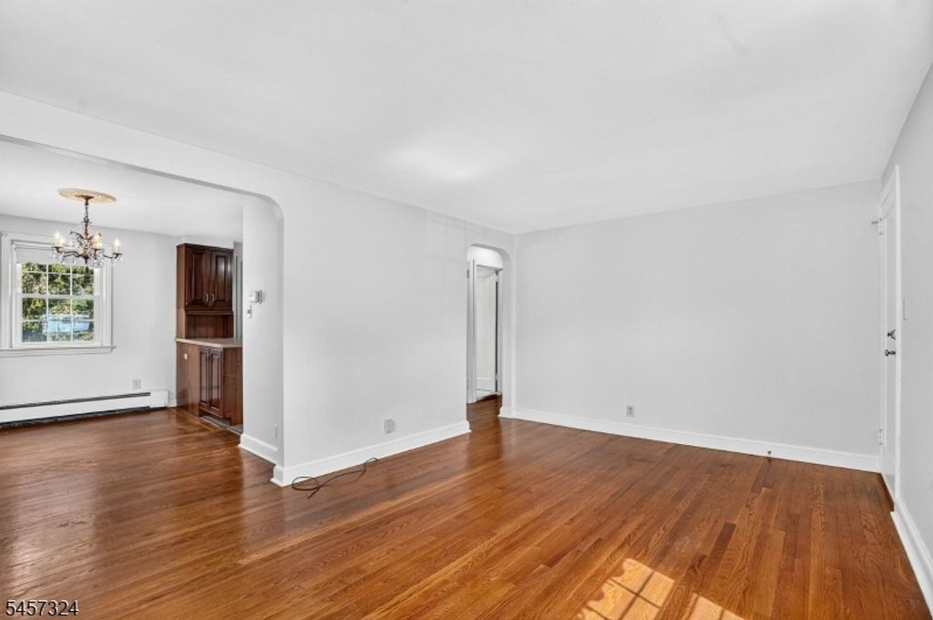 7 Bond Pl, North Arlington Boro, NJ 07031 — photo 4