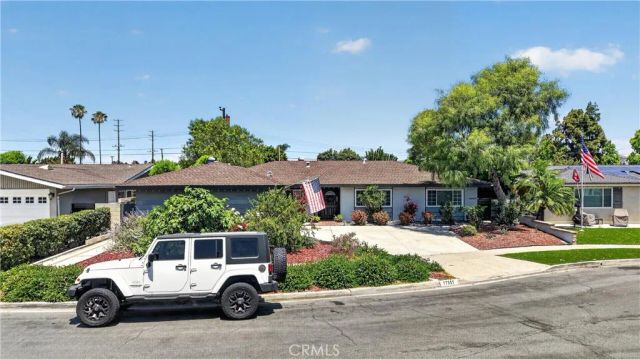 17351 La Collette, Yorba Linda, CA 92886
