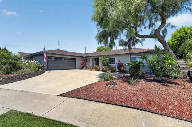 17351 La Collette, Yorba Linda, CA 92886