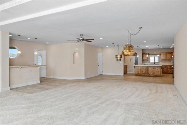 8975 Lawrence Welk Dr 137, Escondido, CA 92026