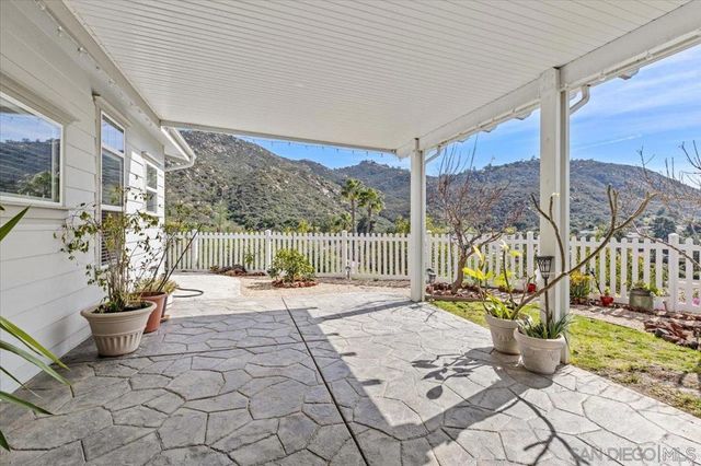 8975 Lawrence Welk Dr 137, Escondido, CA 92026