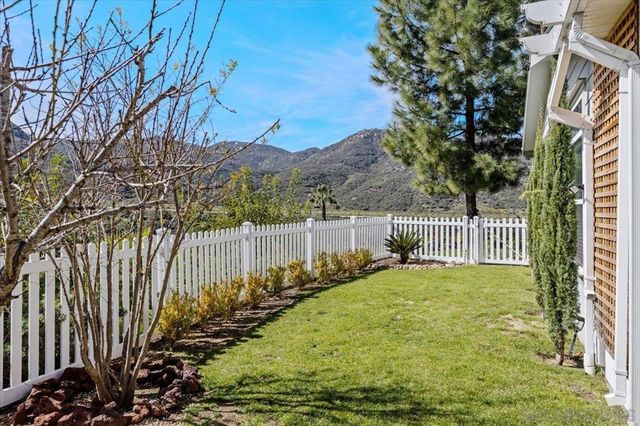 8975 Lawrence Welk Dr 137, Escondido, CA 92026