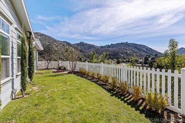 8975 Lawrence Welk Dr 137, Escondido, CA 92026