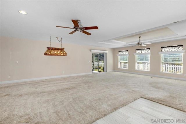 8975 Lawrence Welk Dr 137, Escondido, CA 92026