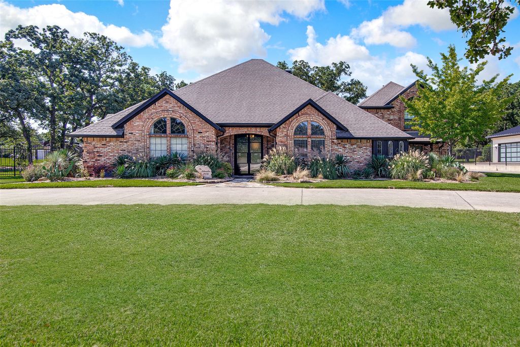 7420 BURSEY Road, North Richland Hills, TX 76182
