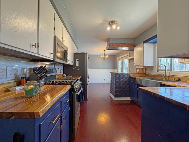 3766 Maplewood COURT, Hubertus, WI 53033