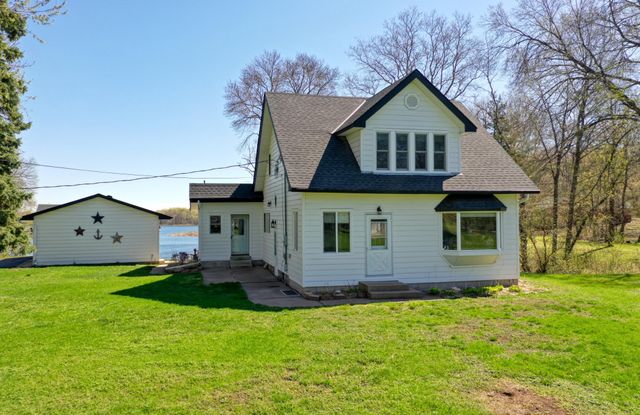 11551 278th Street, Chisago City, MN 55013