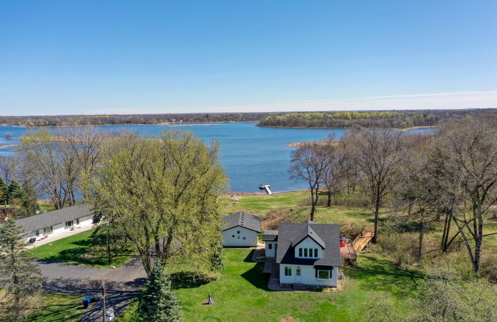 11551 278th Street, Chisago City, MN 55013