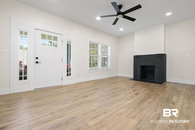 202 N Lafayette St, Mobile, AL 36604