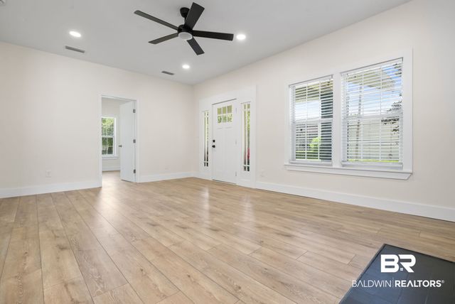 202 N Lafayette St, Mobile, AL 36604