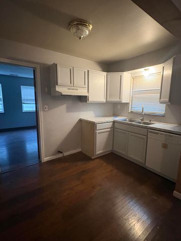 1 Garnett Avenue, Williamstown, KY 41097
