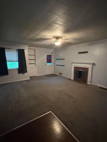 1 Garnett Avenue, Williamstown, KY 41097