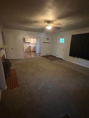 1 Garnett Avenue, Williamstown, KY 41097