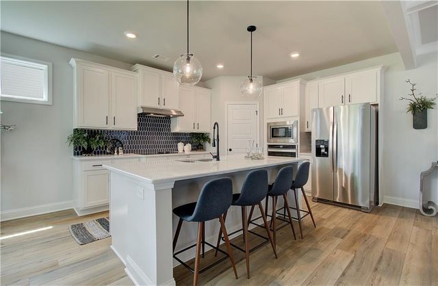 64 Avian Way, Auburn, GA 30011