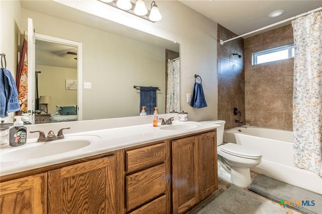 6806 Ambrose Circle, Temple, TX 76502