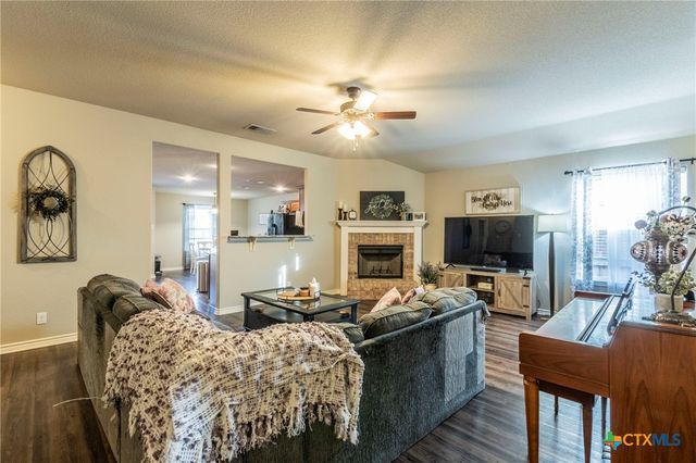 6806 Ambrose Circle, Temple, TX 76502