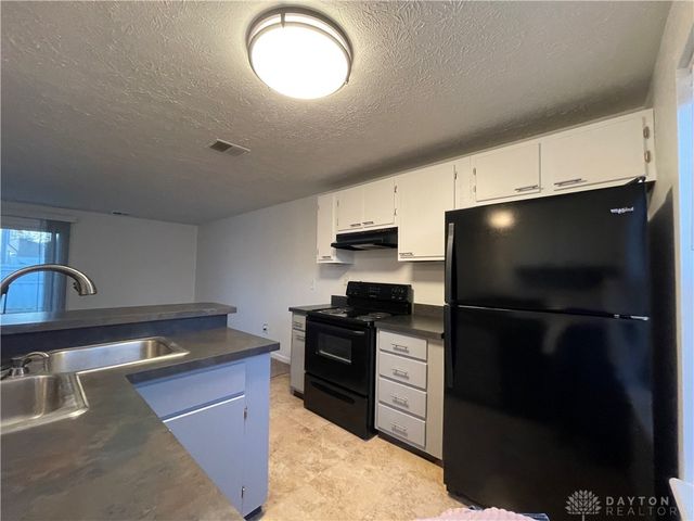 2133 Chapel Drive, Fairborn, OH 45324