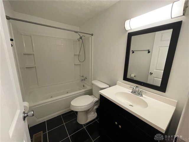 2133 Chapel Drive, Fairborn, OH 45324